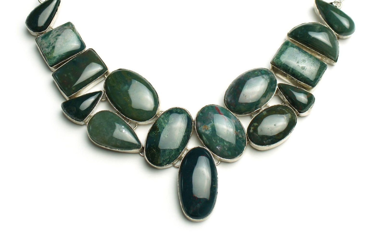 Bloodstone: Meaning, Healing Properties, & Benefits