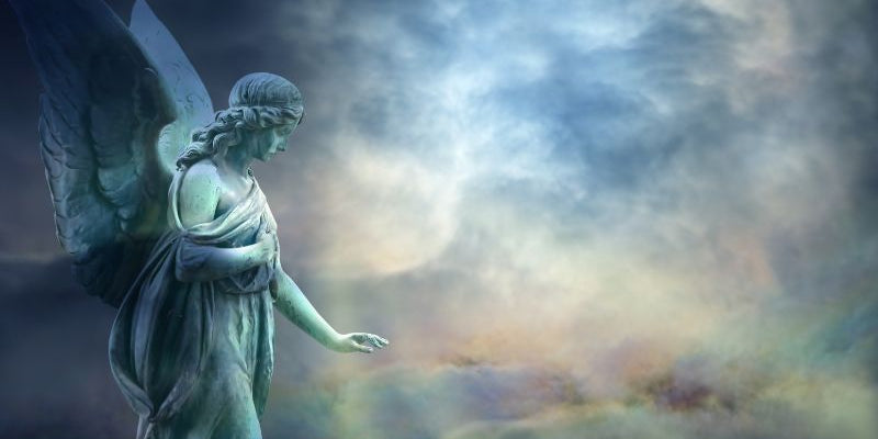 7 Signs Your Guardian Angel is Trying to Contact You