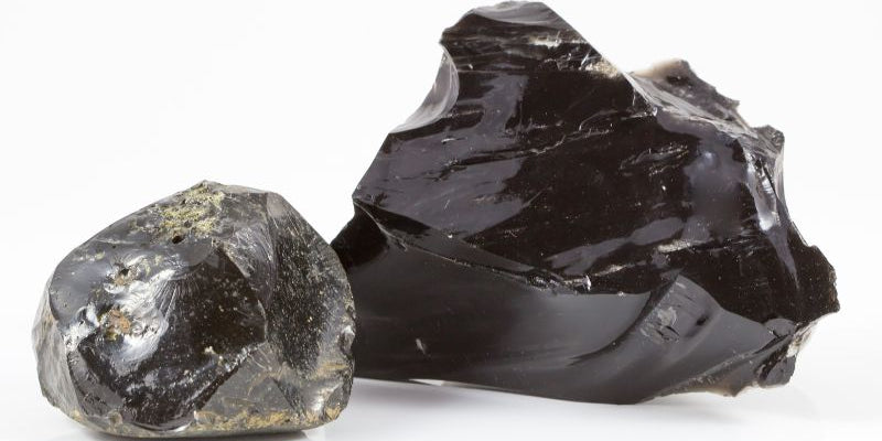 obsidian meaning, healing properties, and benefits