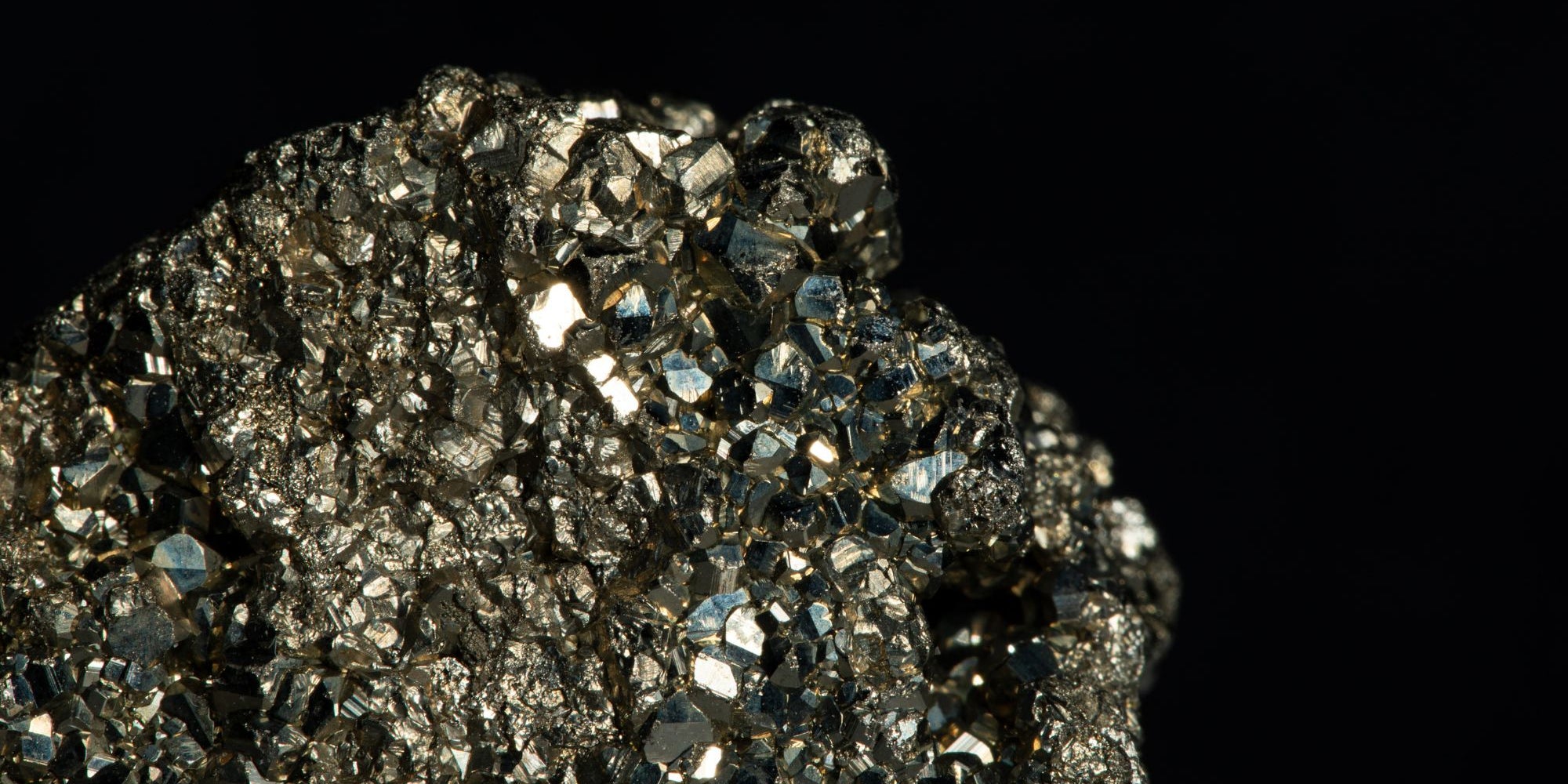 pyrite meaning, healing properties, benefits