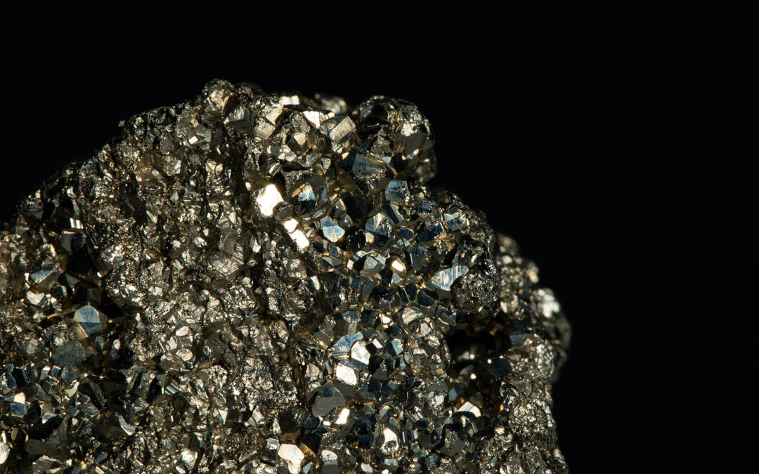 pyrite meaning, healing properties, benefits