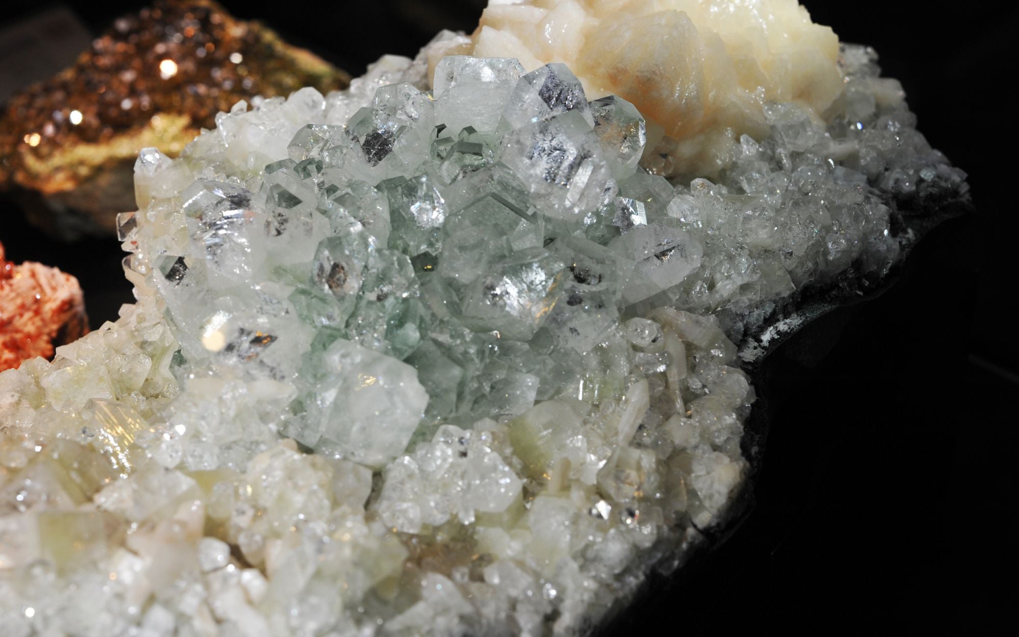 Apophyllite meaning