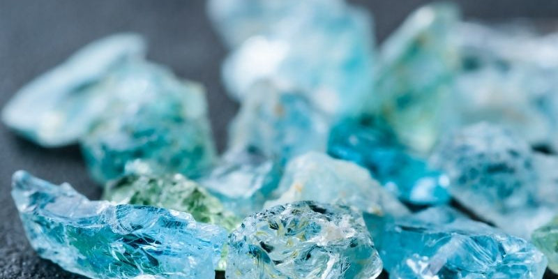aquamarine crystal meaning properties benefits