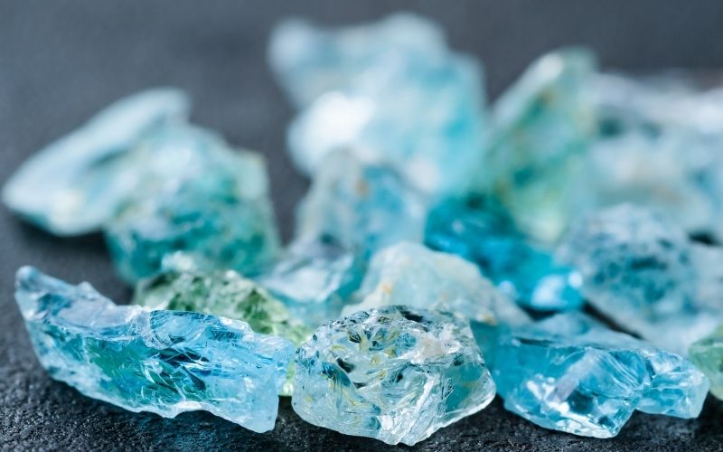 aquamarine crystal meaning properties benefits