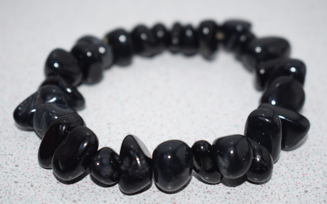 black tourmaline bracelet meaning & benefits