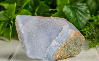 Chalcedony Stone: Meaning, Uses, and Benefits
