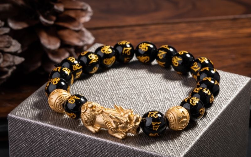 Feng Shui Bracelet: Meaning, Benefits & Rules - Full Guide