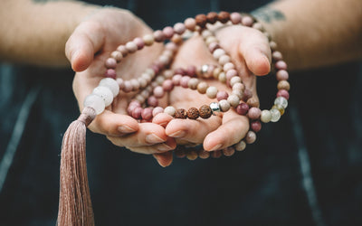 How to Use a Buddhist Bracelet in Your Daily Prayer Routine