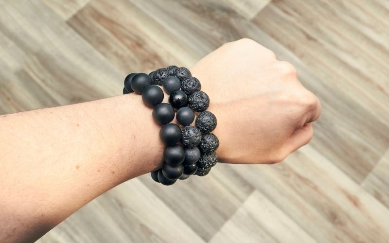 how to use lava rock bracelet