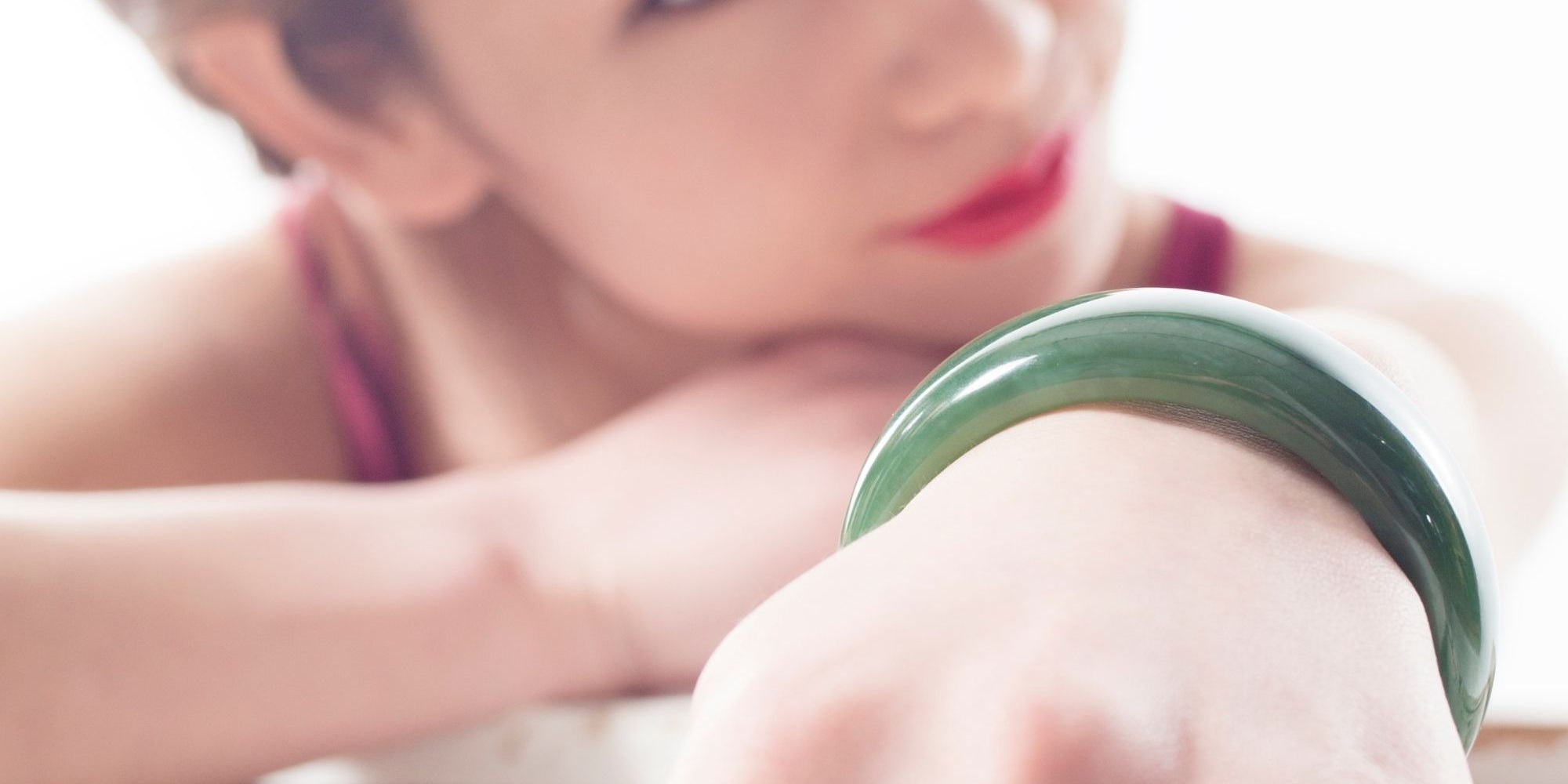 how to wear jade bangle bracelet