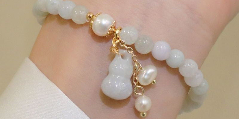 Jade Bracelet Meaning: Bringer of Wealth, Health, and Protection