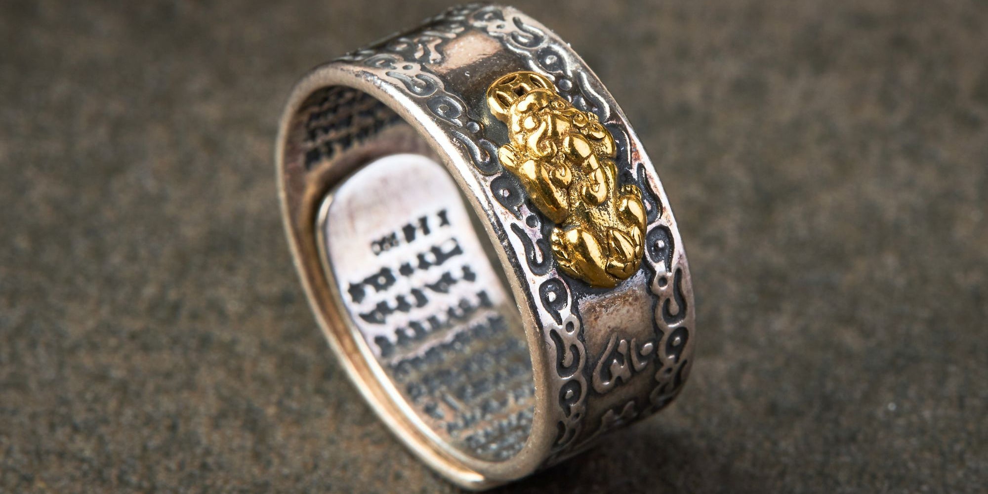 pixiu ring meaning