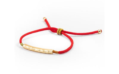 Red Bracelet: Meaning & Benefits of Wearing a Red String