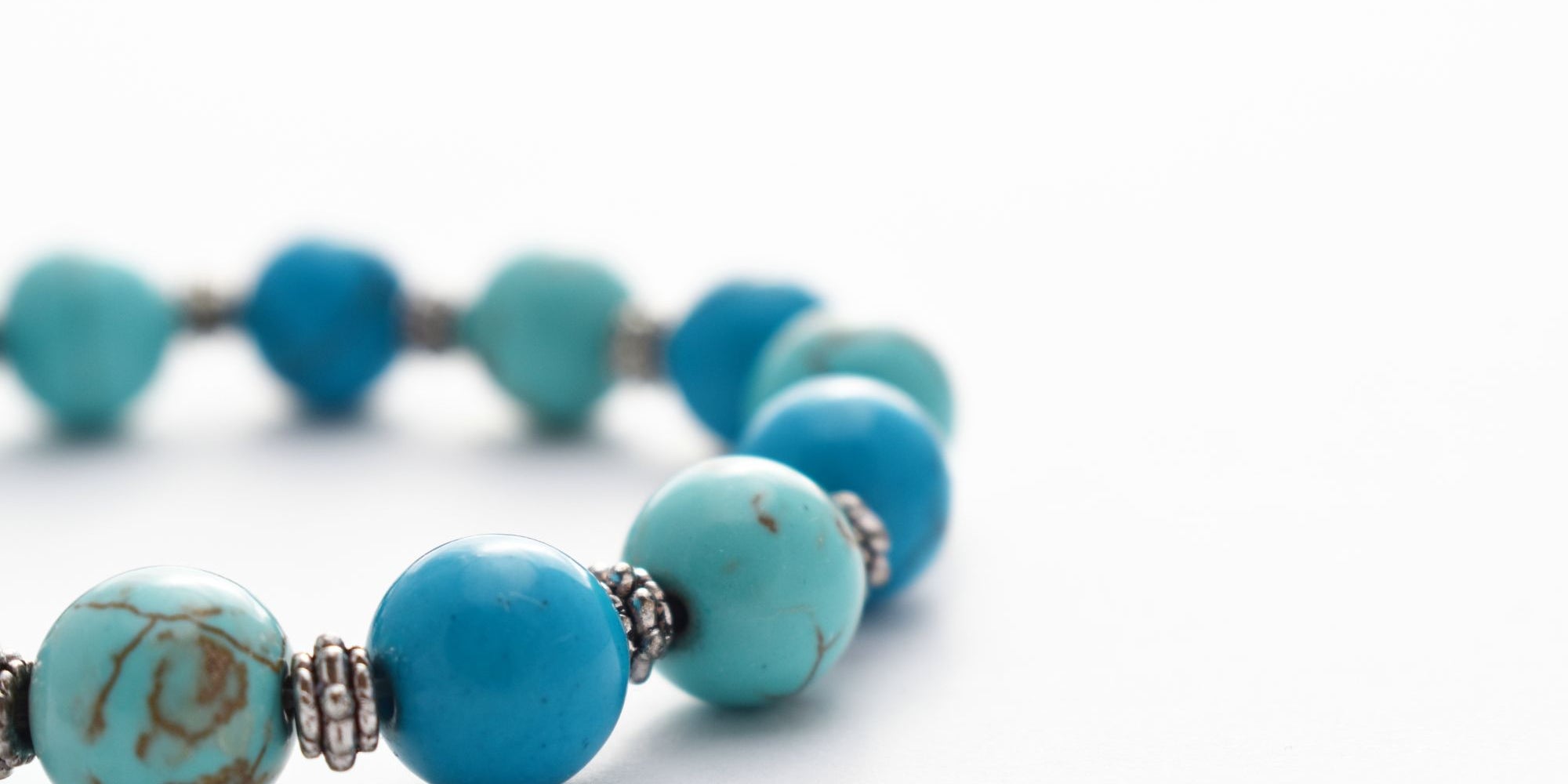 turquoise bracelet meaning and benefits