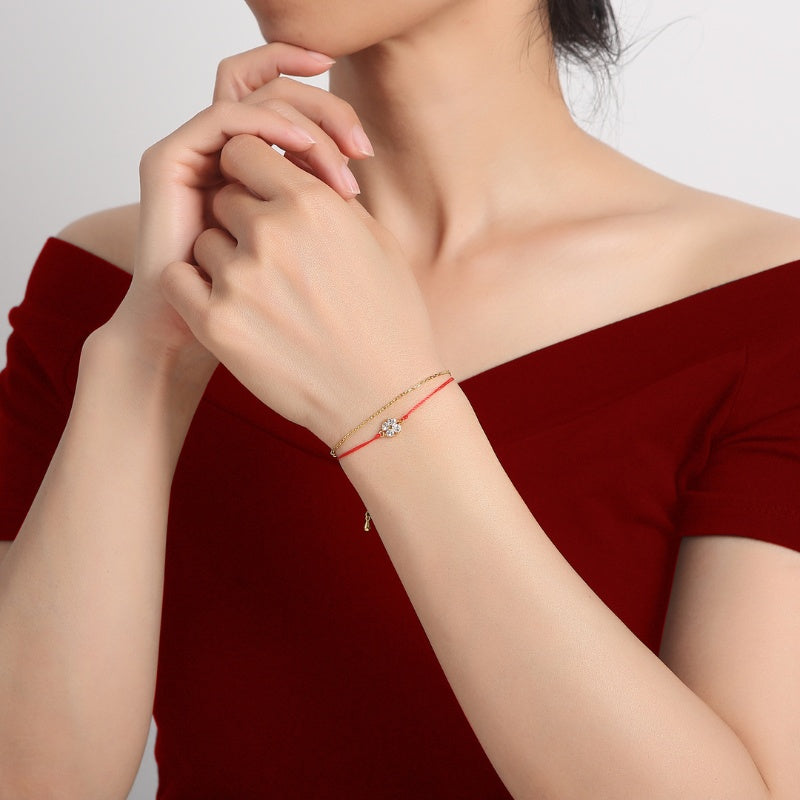 Red String Lucky Clover Bracelet - Buddha & Karma