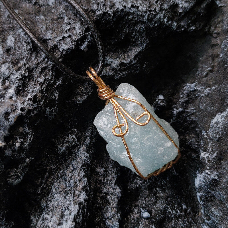 Raw Aquamarine Stone Pendant Necklace - Buddha & Karma